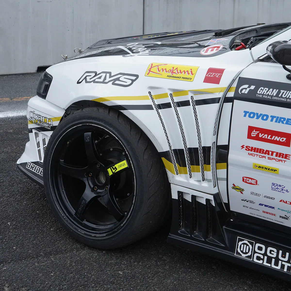 D-MAX Racing spec front fender 70mm (JZX100 Chaser)